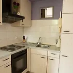 Schuttershuuske * مارخْراتين