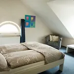 شقة Schuttershuuske مارخْراتين