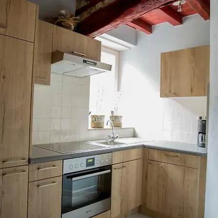 Schuttershuuske * Margraten