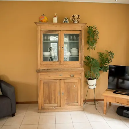 Schuttershuuske * Magraten