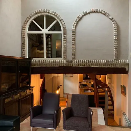 Schuttershuuske * Magraten