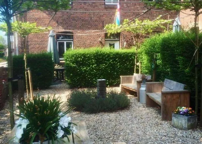 Schuttershuuske * مارخْراتين