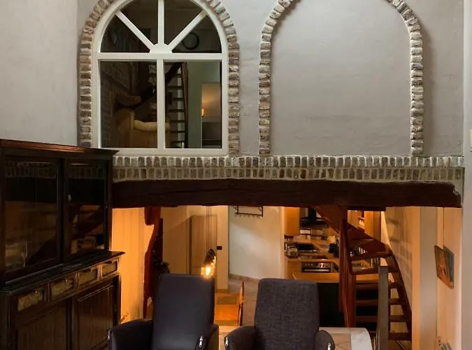 Schuttershuuske * مارخْراتين