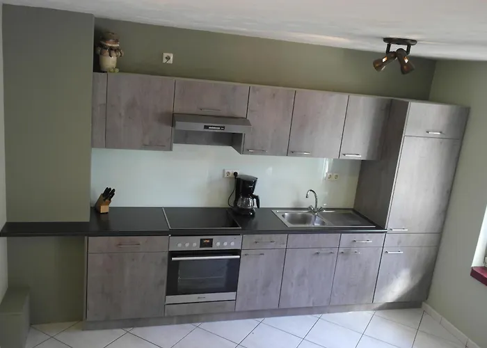 Schuttershuuske * 玛赫拉滕